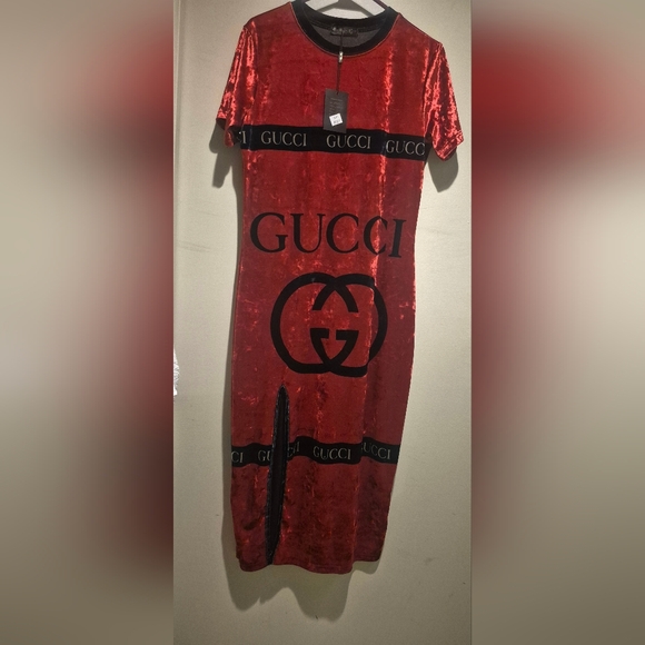 Source Unknown Dresses & Skirts - Red Velvet Midi Dress